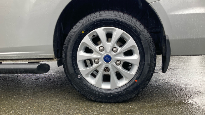 Ford Transit Custom 320 L2 Diesel Fwd 2.0 EcoBlue 130ps Low Roof D/Cab Limited Van Auto